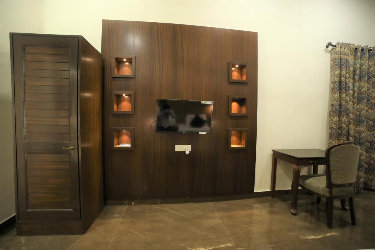 The Byke Heritage Resort - Matheran Exterior photo
