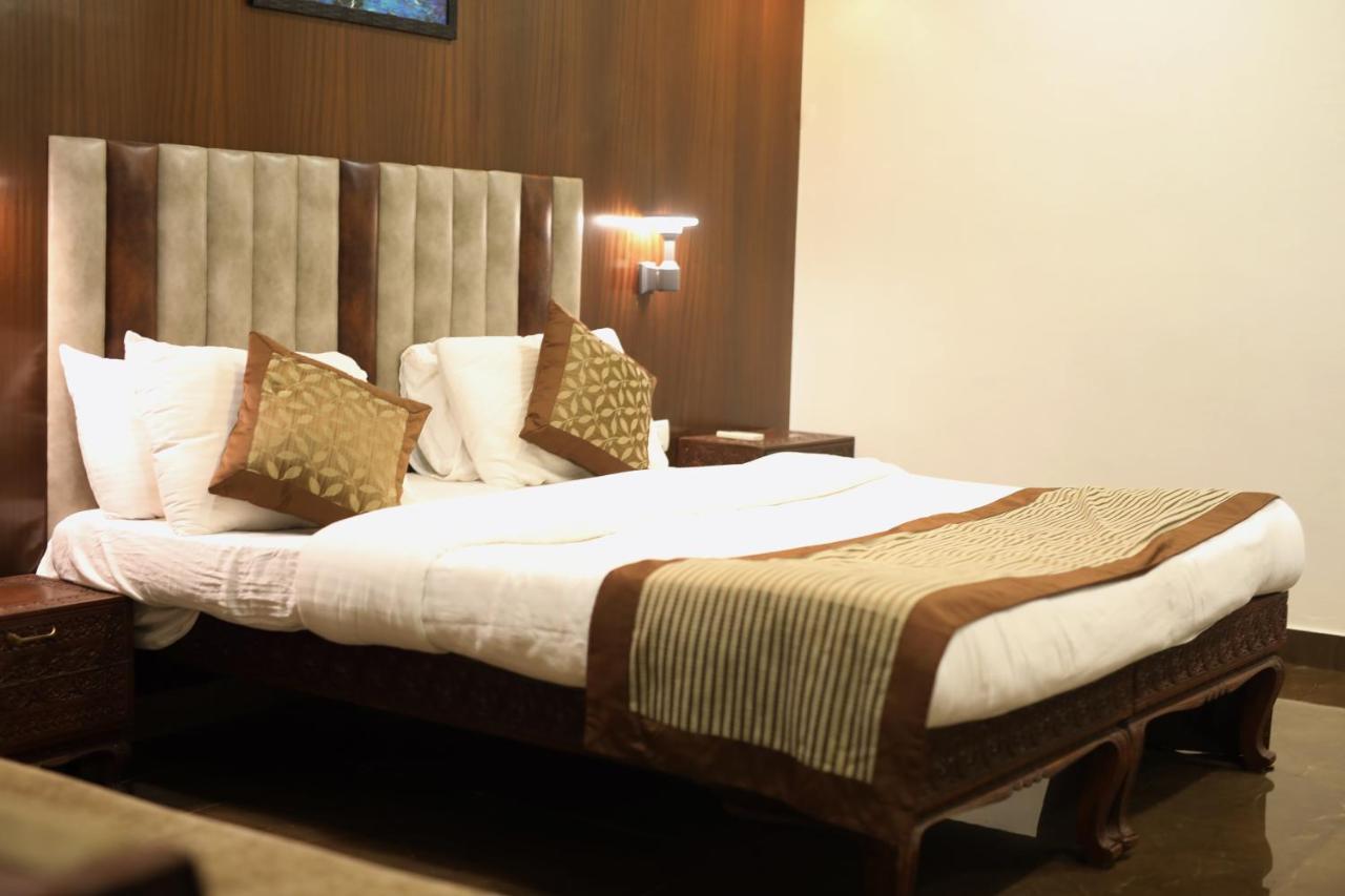 The Byke Heritage Resort - Matheran Exterior photo